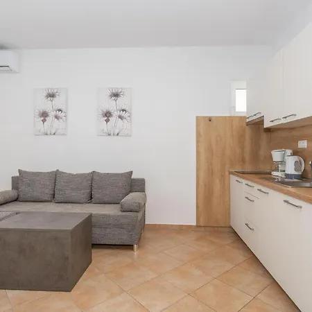 Cozy In With Wi-fi Apartment